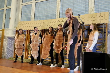 Ko v naši dolini zadiši  (20)